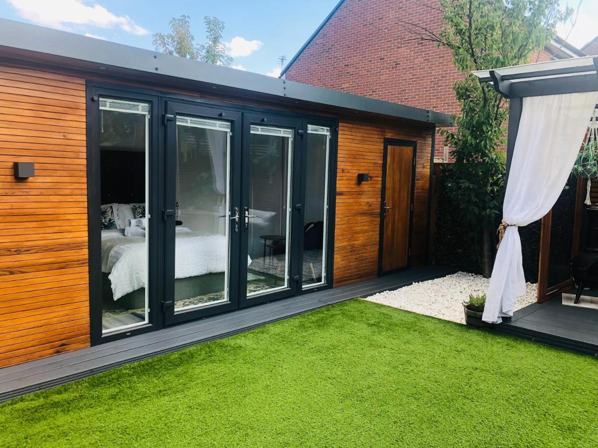 Meezee Pearl Double Bed Lodge With Free Parking Salford  Kültér fotó
